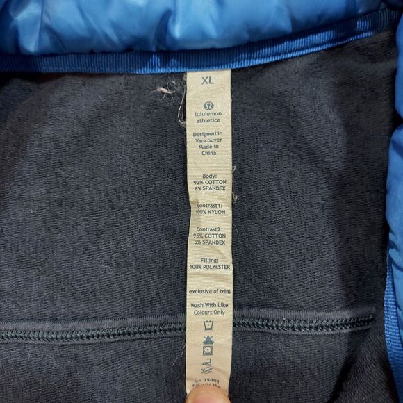 Lululemon Full Zip Stretch Performance Jacket Mens XL Blue Puffer Neck Elbow - Picture 5 of 9